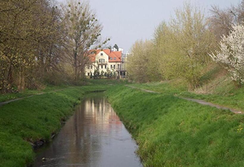 Hostel Zamość   Pokoje Gościnne