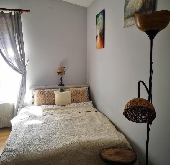 בית מלון כפרי Agroturystyka  żabi Dołek