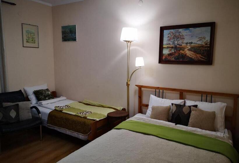 בית מלון כפרי Agroturystyka  żabi Dołek