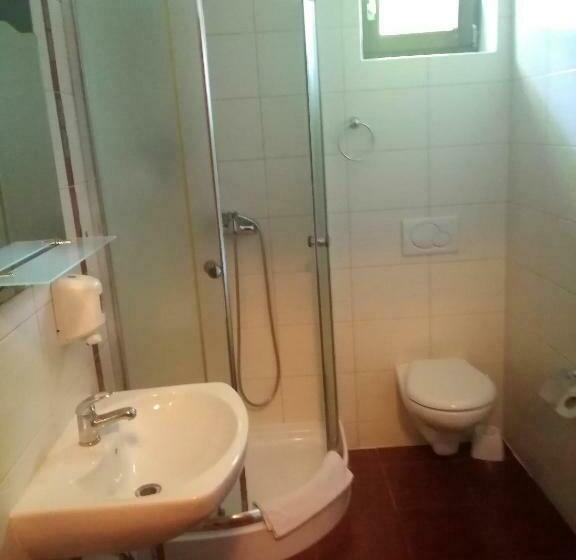 ホテル I Restauracja Borowianka