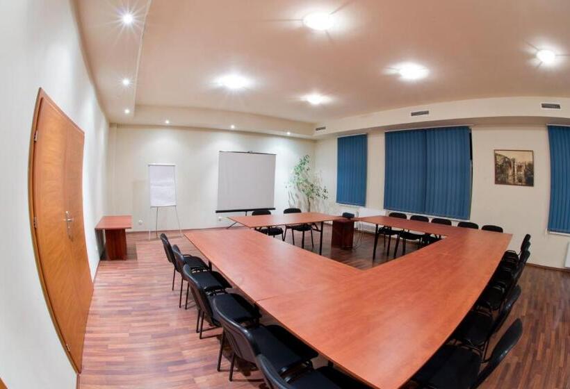 בית מלון כפרי Centrum