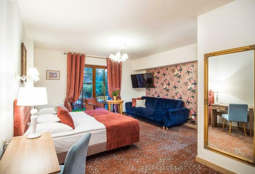 هتل Dwa Księżyce