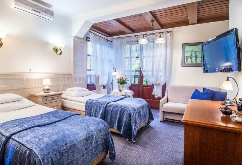 هتل Dwa Księżyce