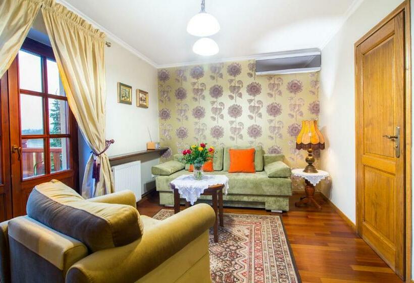 هتل Dwa Księżyce