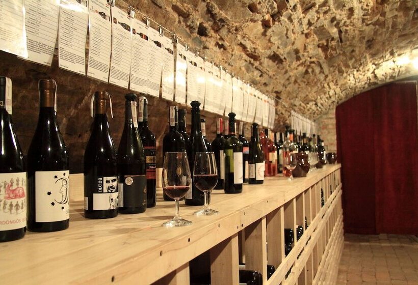 فندق Dwór Kombornia   Folwark