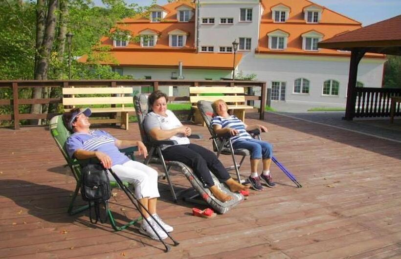 فندق Dwór Maria Antonina