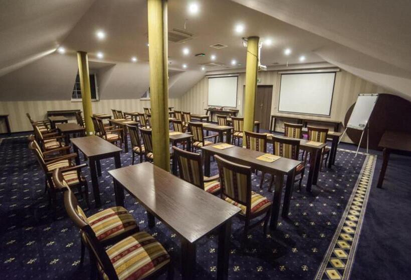 فندق Dwór Maria Antonina