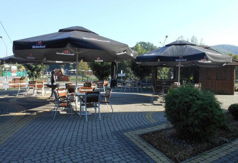 ホテル I Restauracja Bona