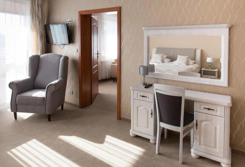 ホテル I Restauracja Bona