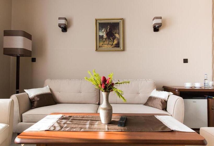 ホテル I Restauracja Bona