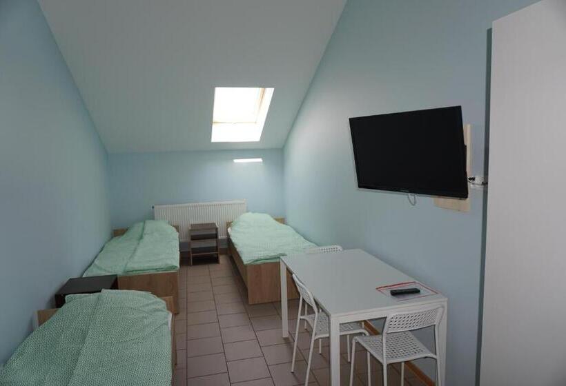 هتل Kwatery Pracownicze