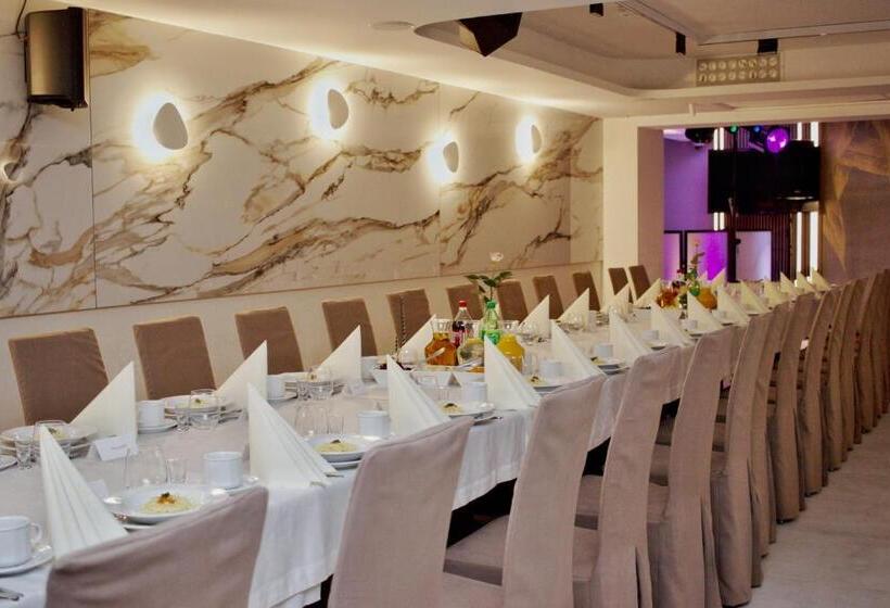 هتل Lazur Spa & Conference