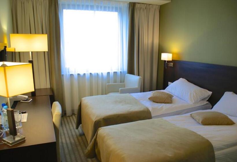 هتل Lazur Spa & Conference