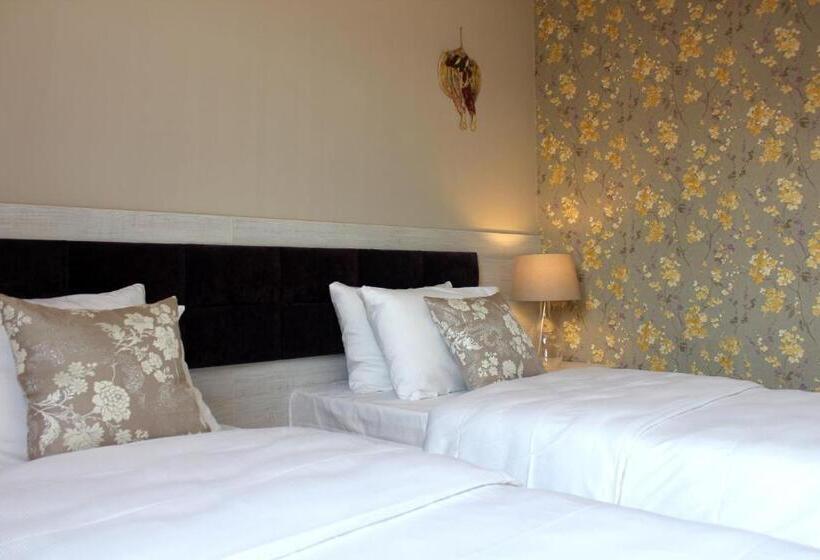 בית מלון כפרי Legnicki & Restauracja