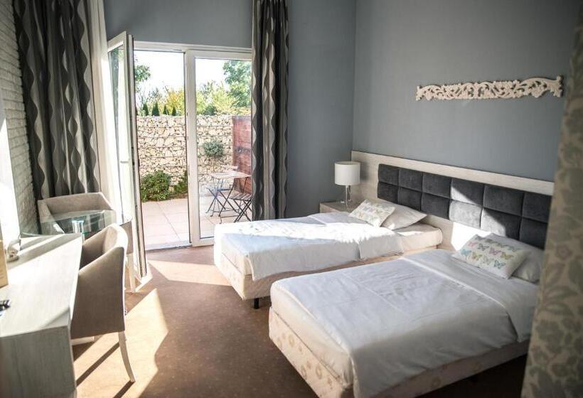 فندق Legnicki & Restauracja