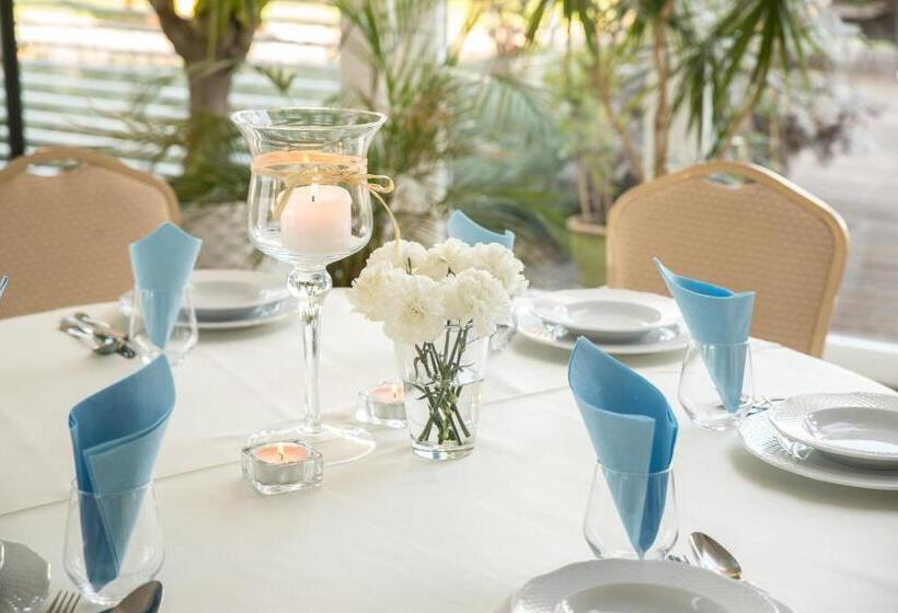 בית מלון כפרי Legnicki & Restauracja