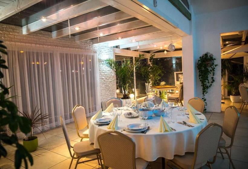 בית מלון כפרי Legnicki & Restauracja