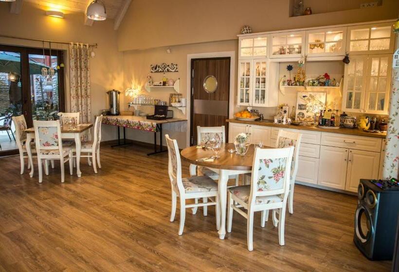 فندق Legnicki & Restauracja