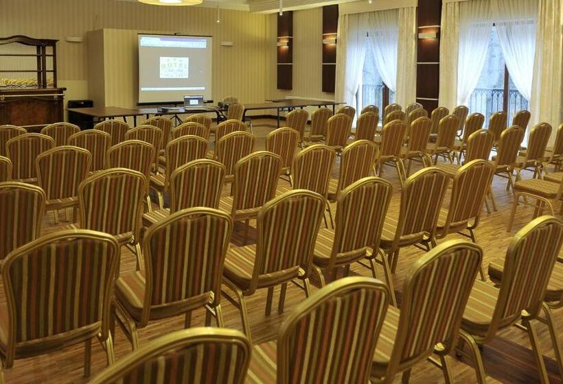 ホテル Mir Jan Spa