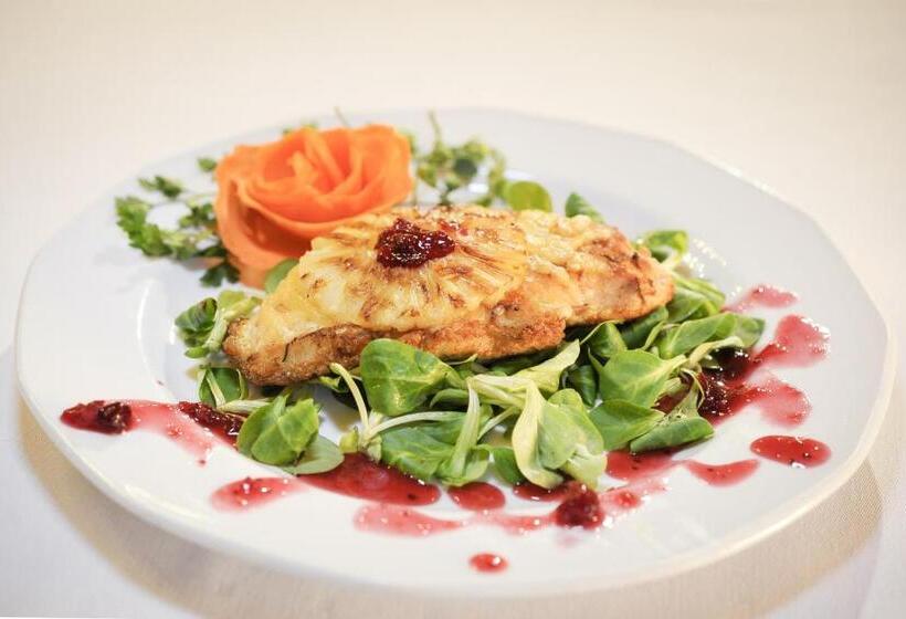 ホテル Mir Jan Spa