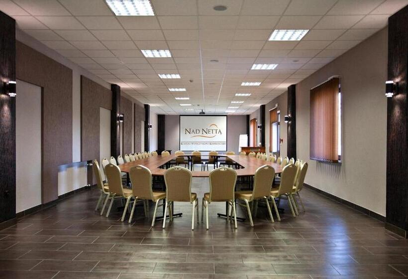 فندق Nad Nettą
