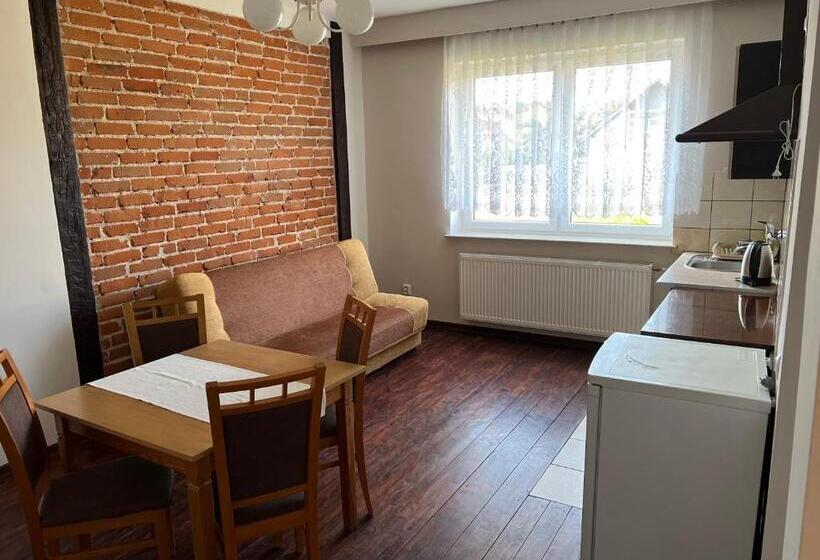 בית מלון כפרי Paradise