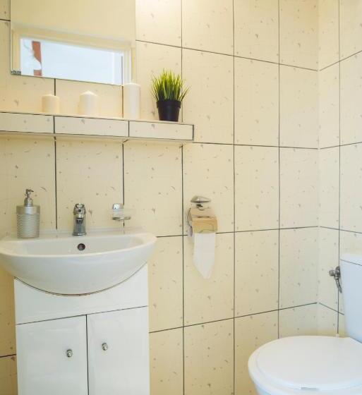 בית מלון כפרי Paradise