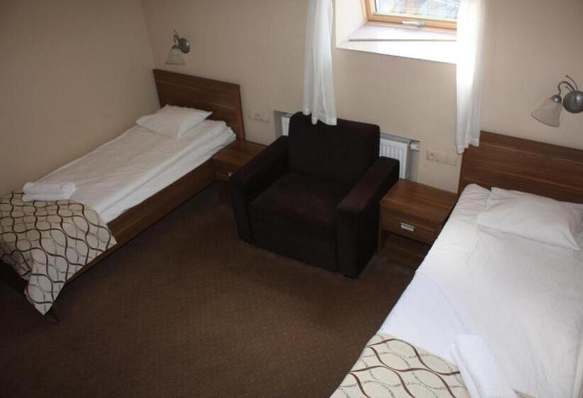 בית מלון כפרי Paria