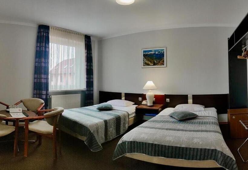 ホテル Pawłowski