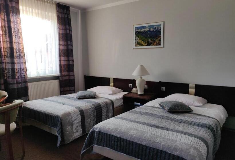 ホテル Pawłowski