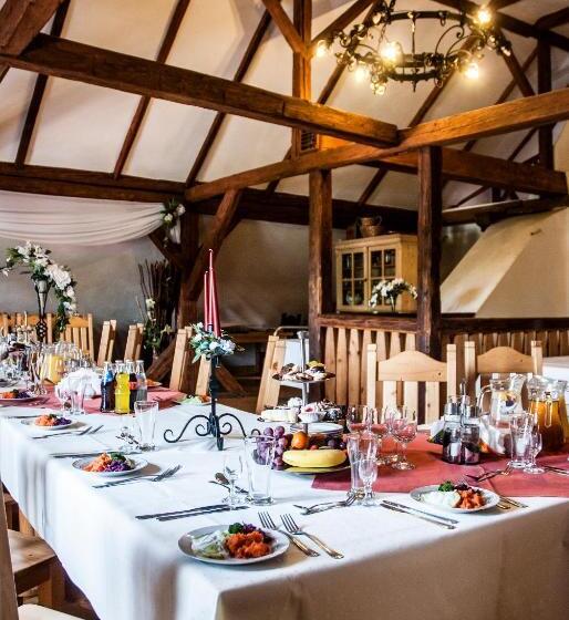 酒店 Pod Kogutkiem