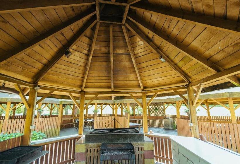 Отель Pod Sosnami