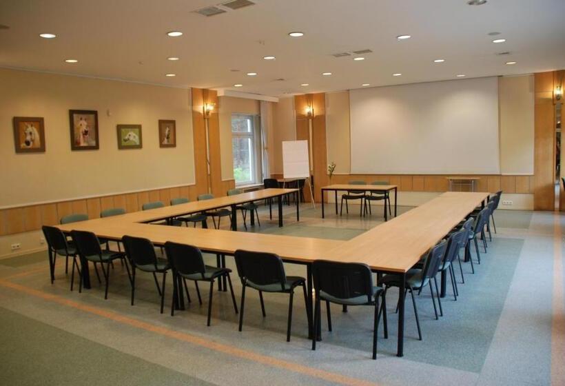 Отель Pod Sosnami