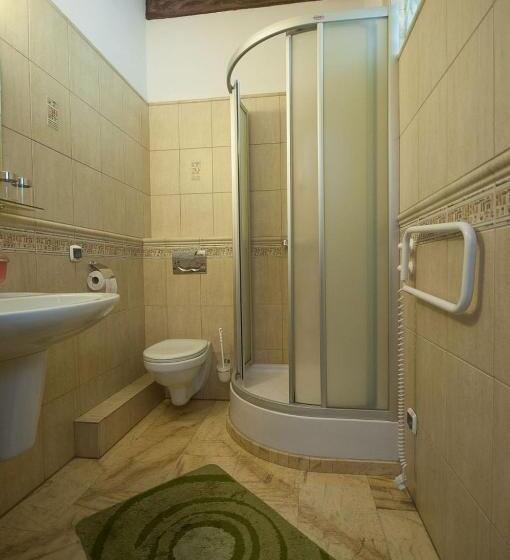 ホテル Restauracja Pod Parowozem