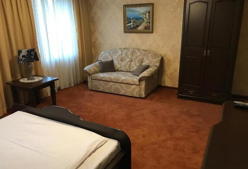 酒店 Restauracja Willa Radwan