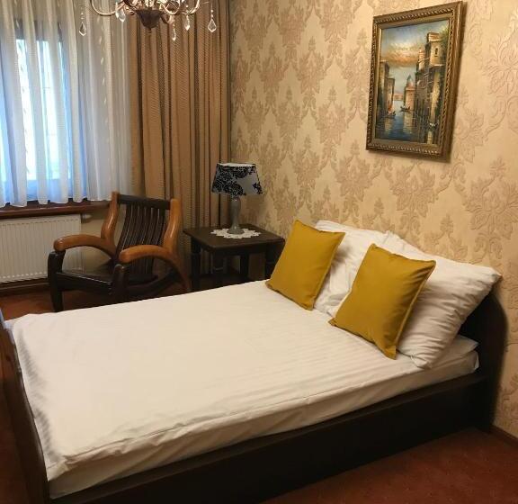 酒店 Restauracja Willa Radwan