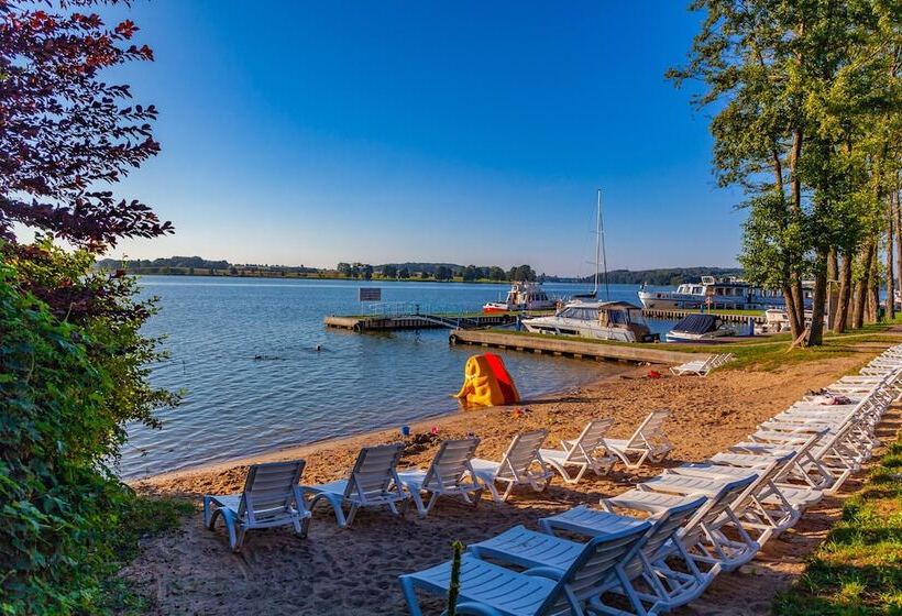 هتل Robert's Port