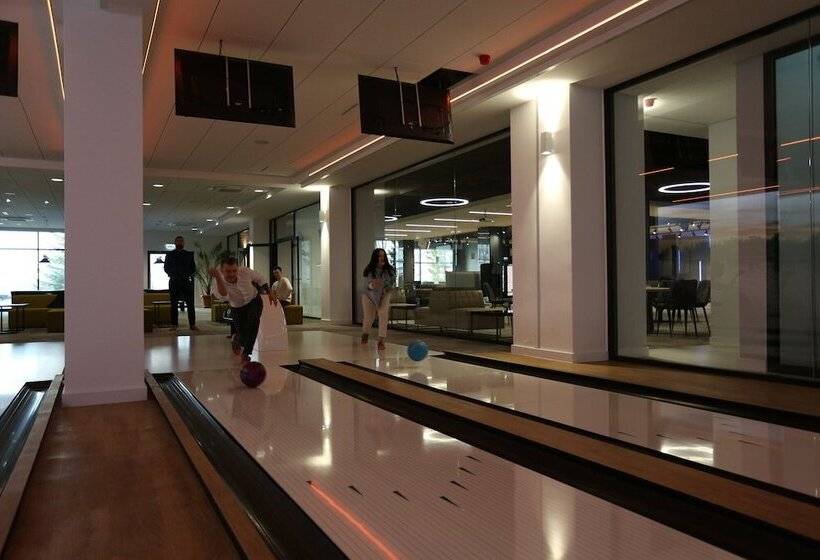 هتل Robert's Port