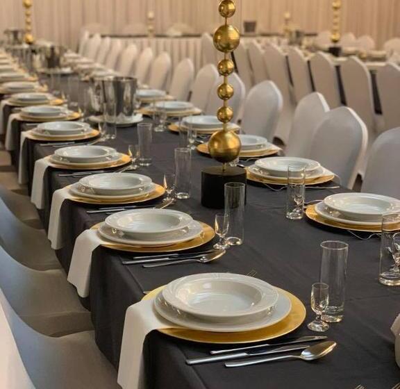 فندق Rozdroże Nieborów