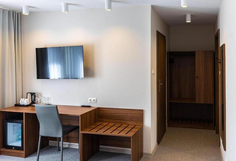 בית מלון כפרי Santin