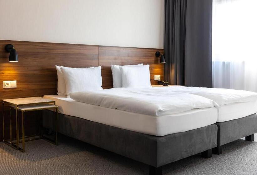 בית מלון כפרי Santin