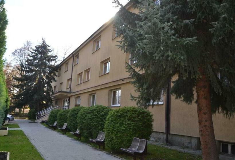 בית מלון כפרי Skaut