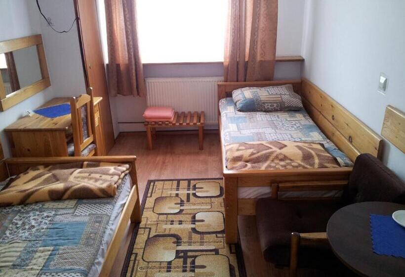 فندق Staropolski