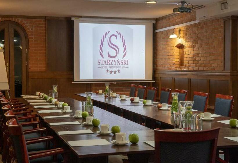 فندق Starzyński