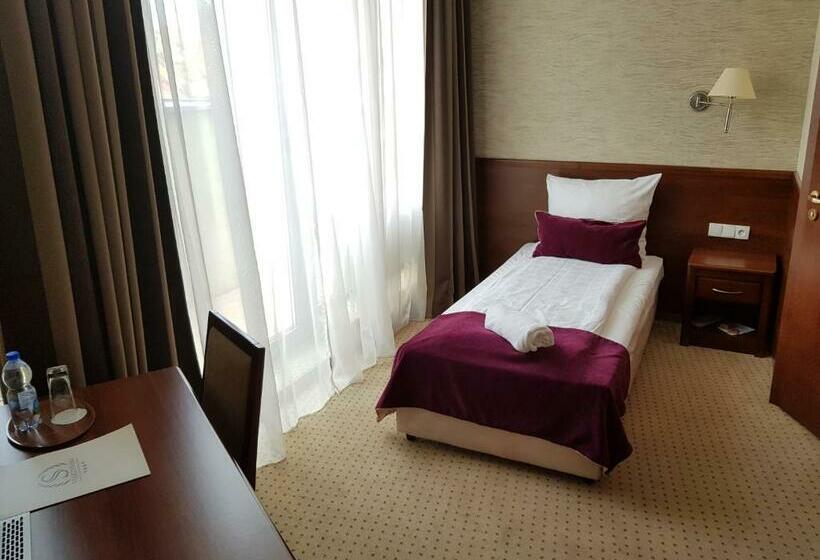 فندق Starzyński