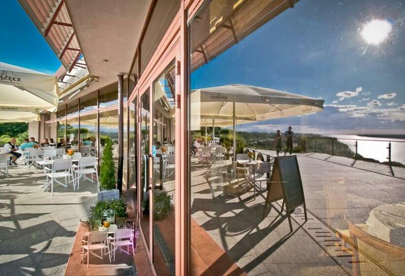 فندق Starzyński