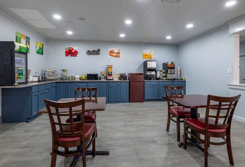 فندق Suburban Studios