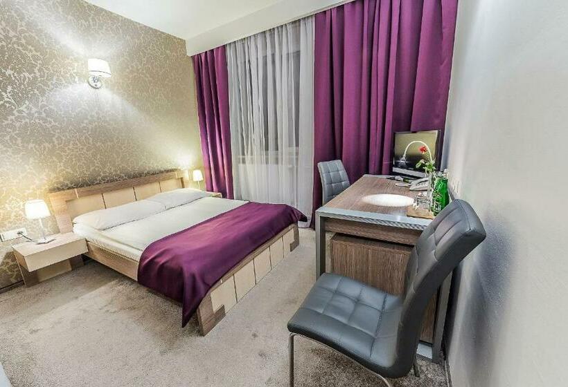 בית מלון כפרי Tm