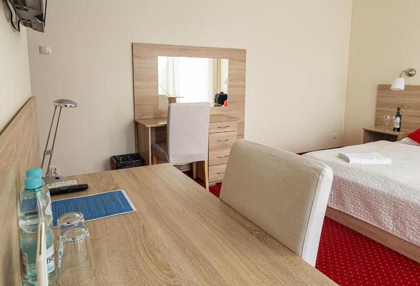 בית מלון כפרי Vector