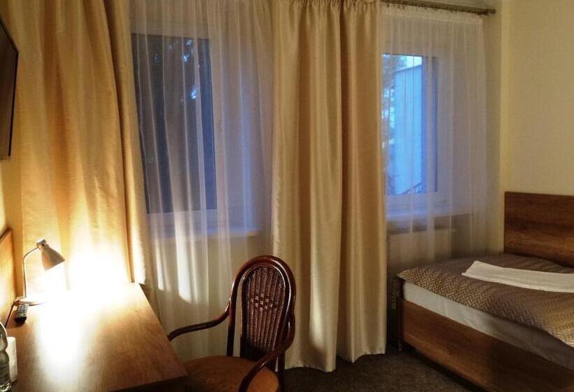 בית מלון כפרי Vector